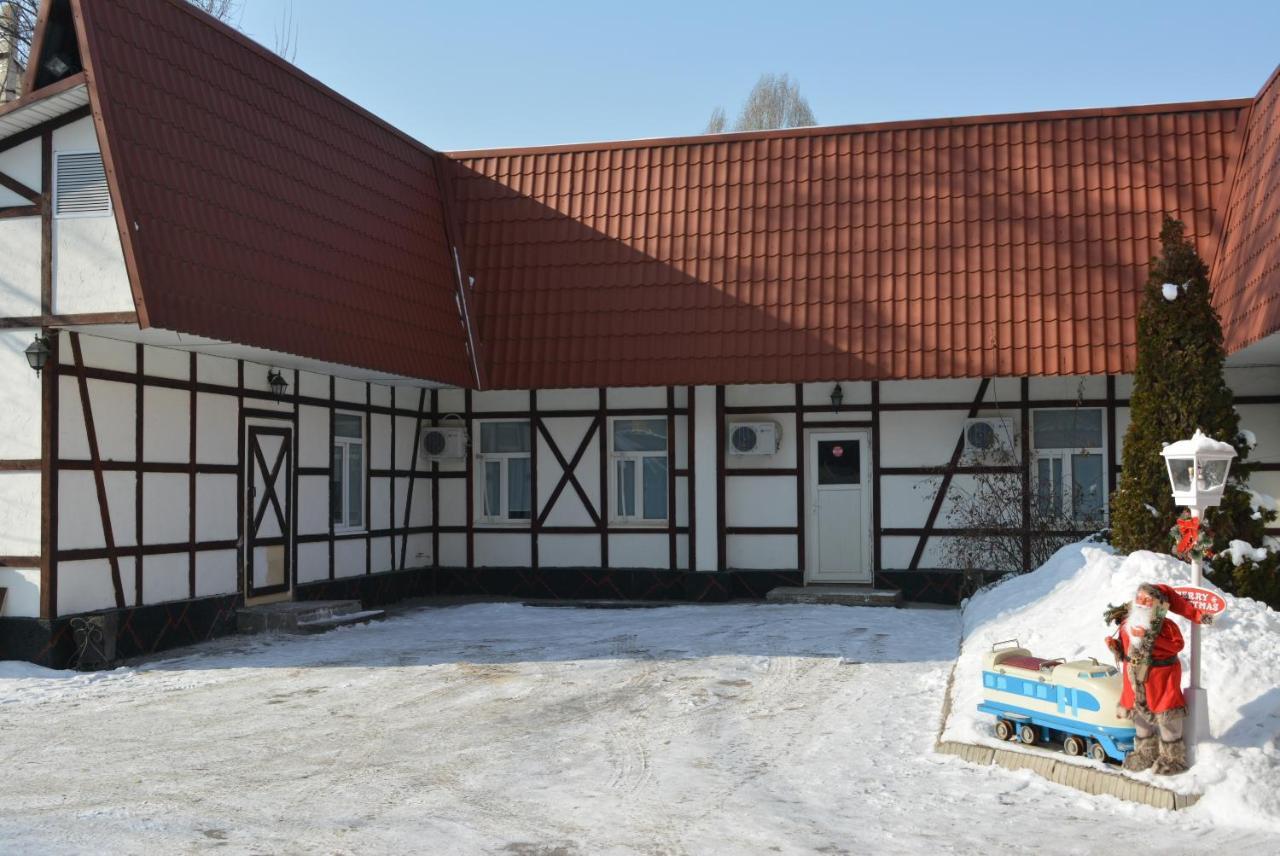 Railway Hotel الماتي المظهر الخارجي الصورة