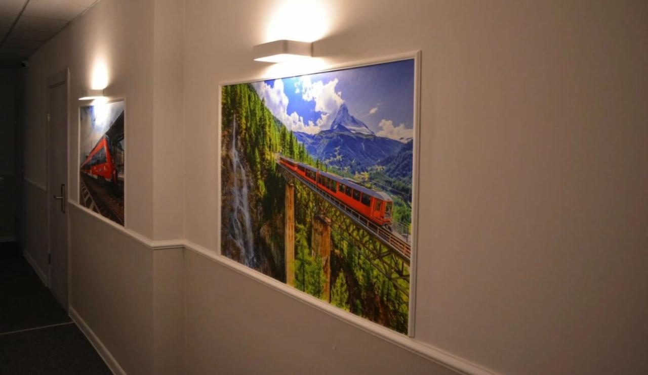 Railway Hotel الماتي المظهر الخارجي الصورة