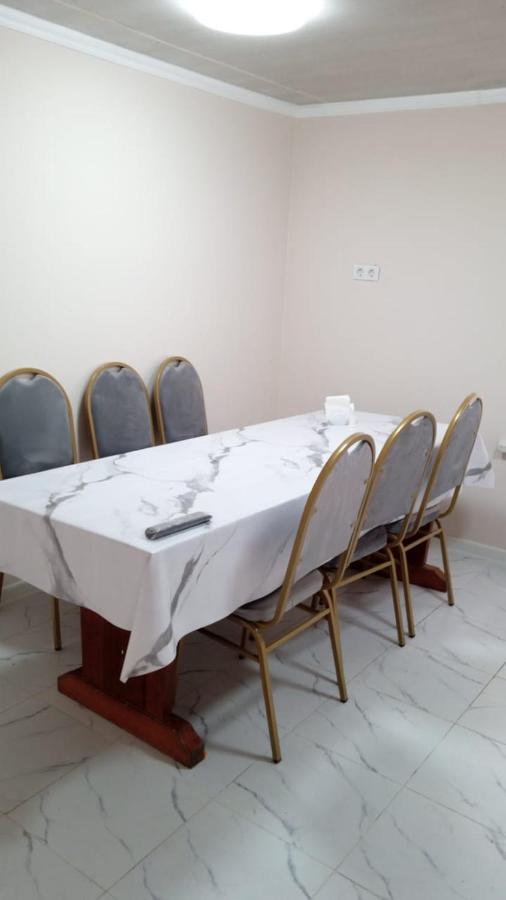 Railway Hotel الماتي المظهر الخارجي الصورة